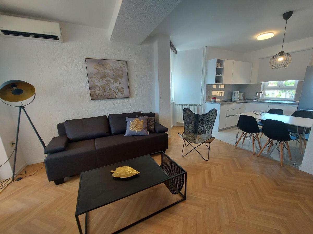 Apartments Fugosic Punat Ngoại thất bức ảnh